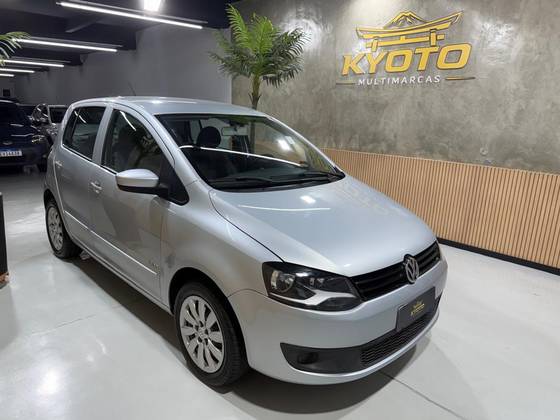 VOLKSWAGEN FOX 1.0 MI TREND 8V FLEX 4P MANUAL VOLKSWAGEN FOX 1.0 MI TREND 8V FLEX 4P MANUAL
